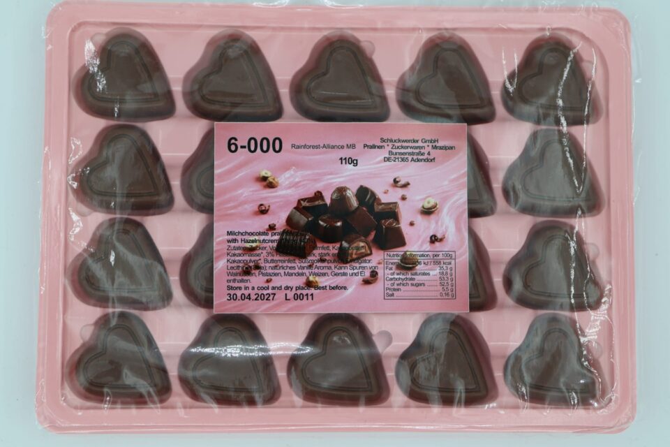 Maitosuklaakonvehdit hasselpähkinäcreme täytteellä 30x110g